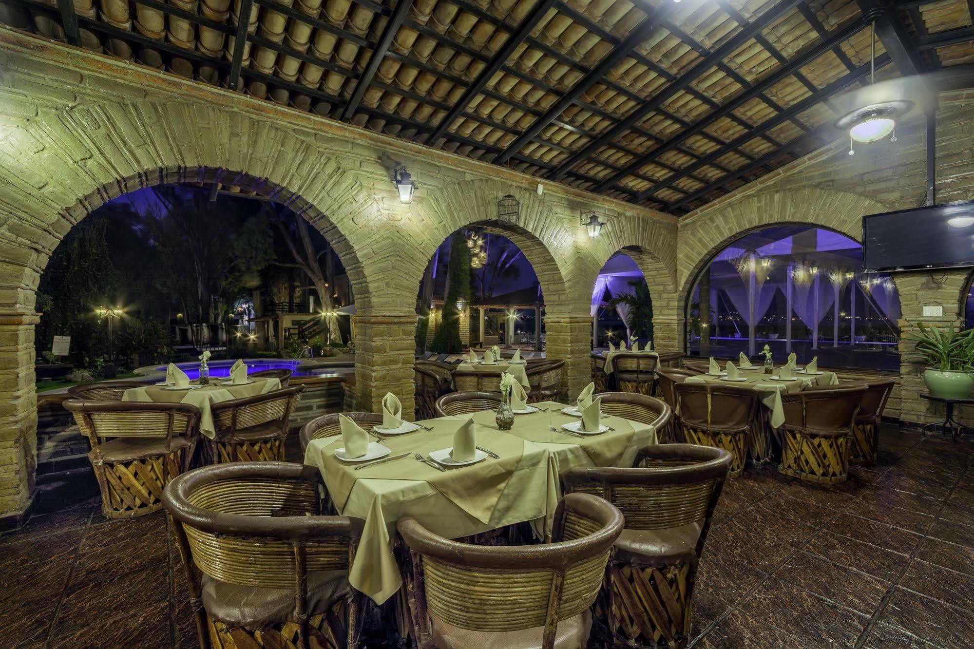 Quinta San Carlos San Pedro Tesistán Eksteriør billede